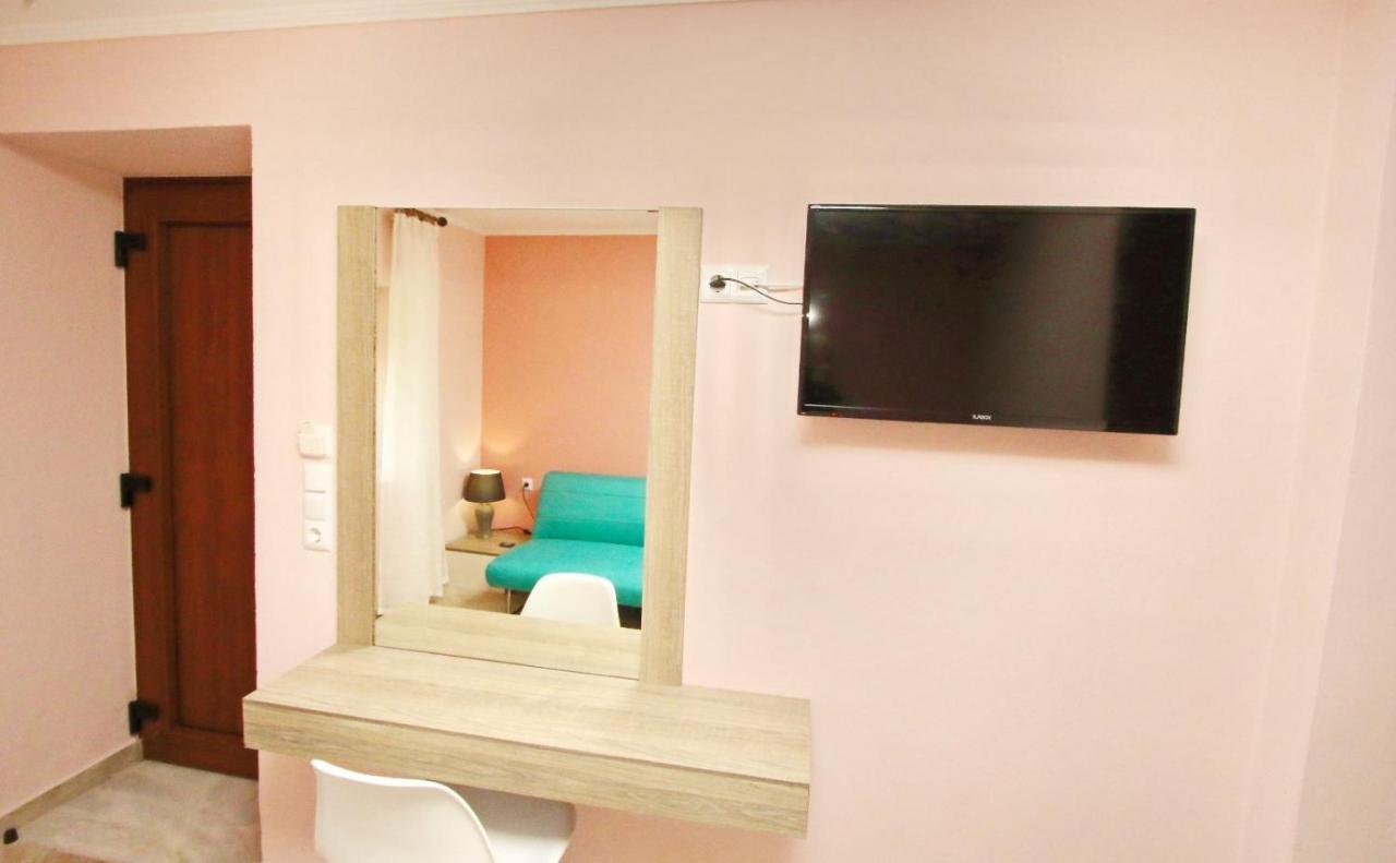 Panos House Apartment Койнира Екстериор снимка